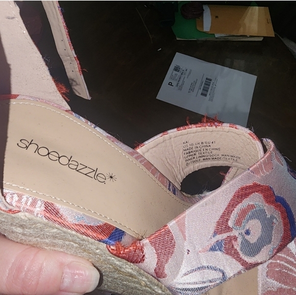 Shoe dazzle 10 floral wedge sandal - Picture 5 of 5